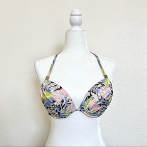 Victoria’s Secret bikini top